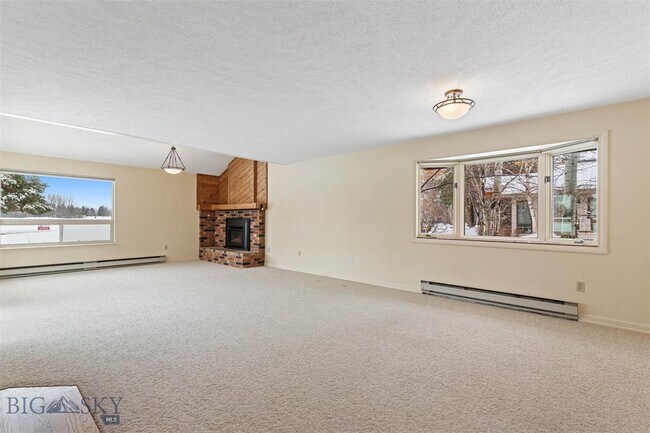 Building Photo - 10 Gallatin Dr