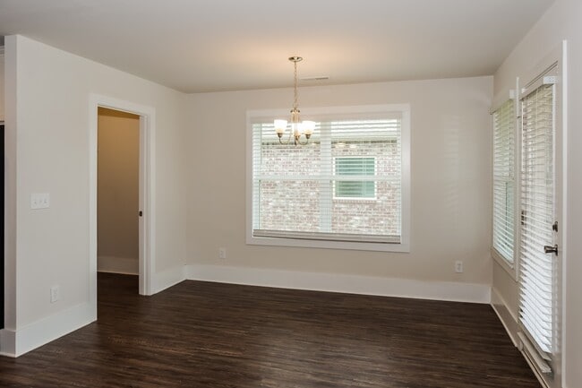 Building Photo - 189 Cherry Laurel Dr
