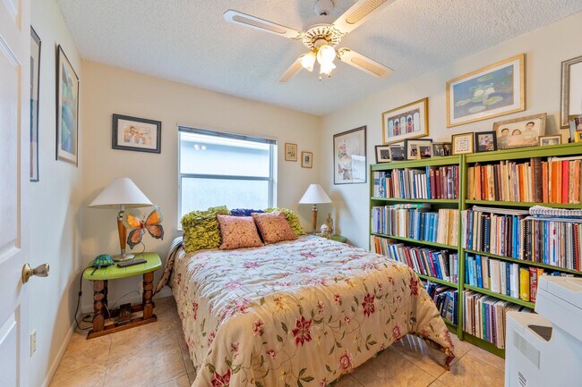 Building Photo - 9550 Islamorada Terrace