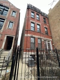 Building Photo - 1910 N Sheffield Ave