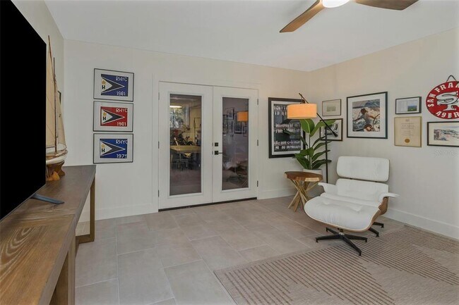 Building Photo - 375 Madeira Cir