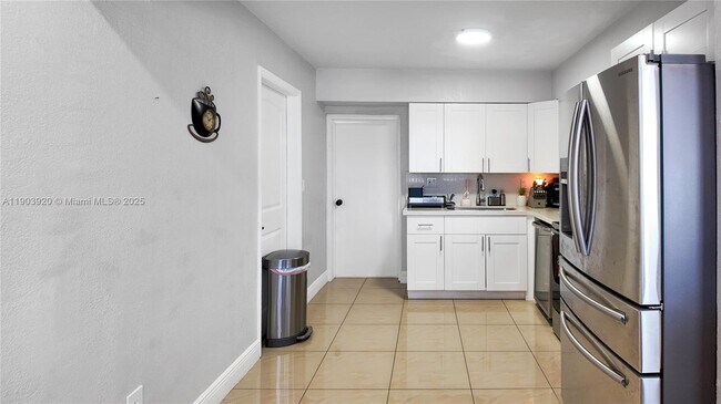 Building Photo - 801 NW 172nd Terrace