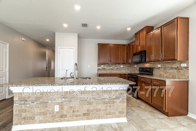 Building Photo - 682 Pond Springs