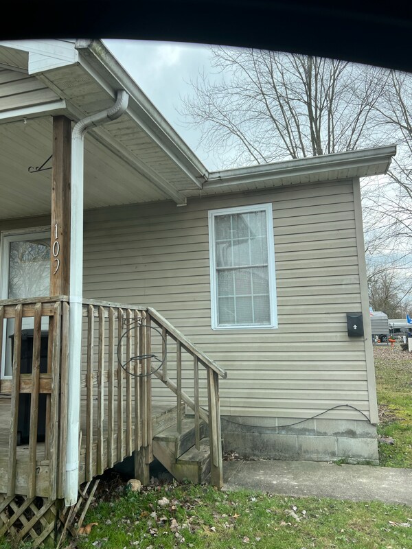 Building Photo - 107 S 6th St