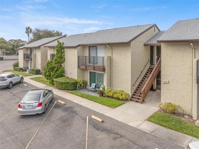 Building Photo - 4215 E Bay Dr