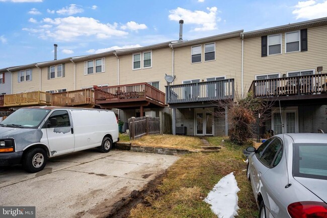 Building Photo - 40 Cobber Ln