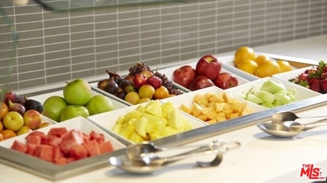 Building Photo - 900 W Olympic Blvd