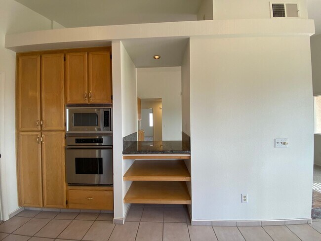 Building Photo - Cardiff Home in Desirable Sandy Point!