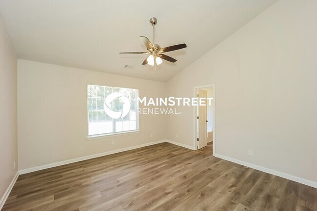 Building Photo - 3 Bedroom Pet-Friendly Home in Jonesboro, GA with Main Street Renewal