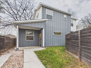 Building Photo - 6102 Caddie St