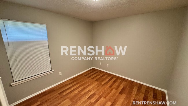 Building Photo - 381 N Manassas St