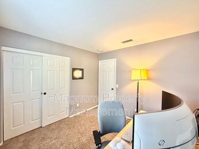Building Photo - 33517 Cedar Creek Ln