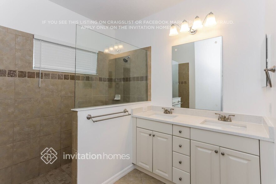 Building Photo - 4922 Mission Park Ln