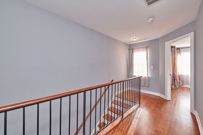Building Photo - 173 Cripple Creek Ct