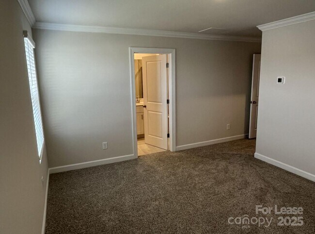 Building Photo - 3703 Backwater St