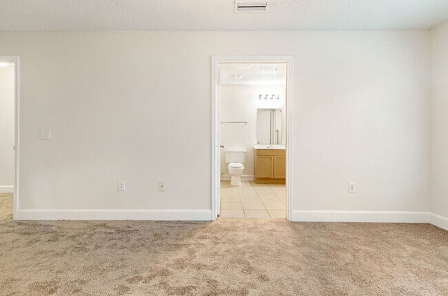 Building Photo - 22577 Mattingly St