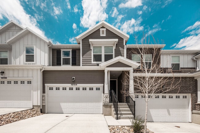 Building Photo - 16104 S Bodmin Way