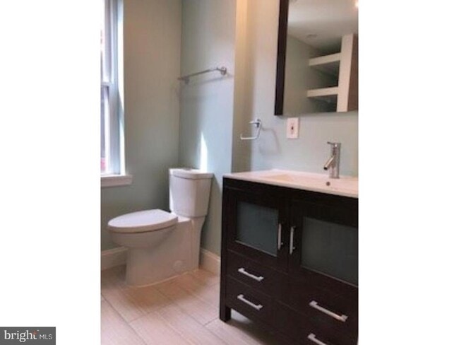 Building Photo - 805 N Beechwood St