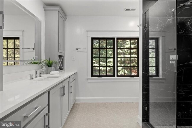 Building Photo - 10816 Barn Wood Ln