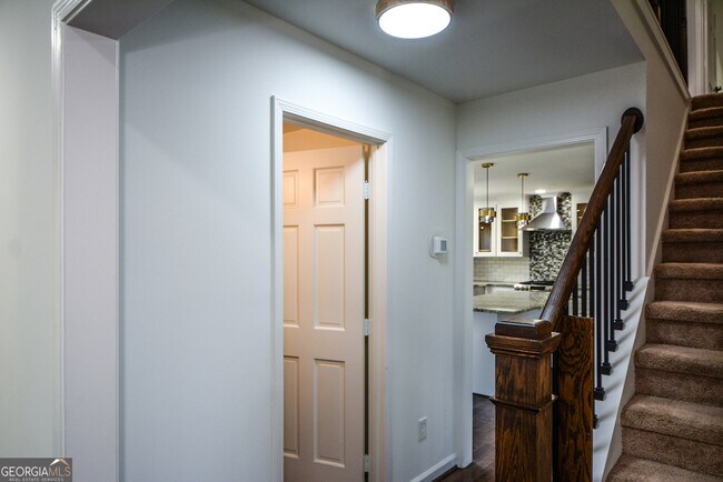 Building Photo - 2704 Margaret Mitchell Dr NW