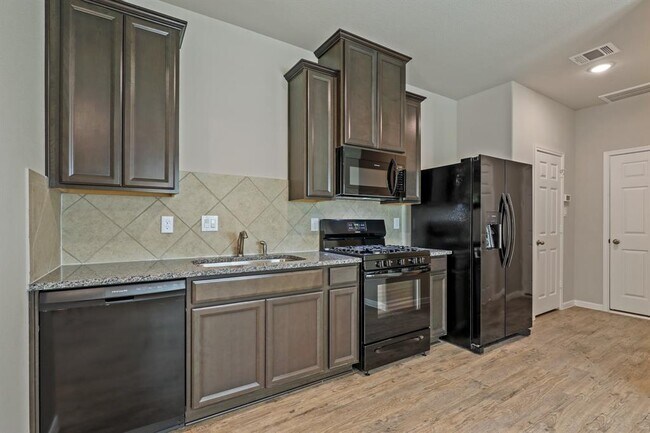 Building Photo - 13504 Axel Ln