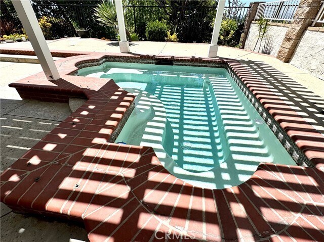 Building Photo - 16073 Crestline Dr