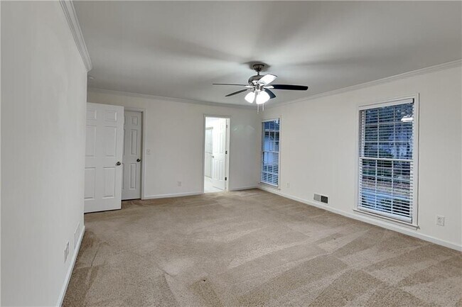 Building Photo - 3350 Turtle Lake Club Dr SE