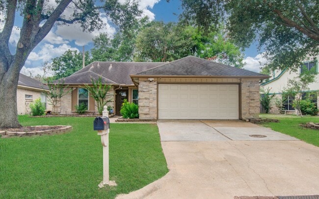 Primary Photo - 15035 Felgate Creek Dr