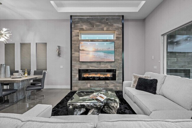 Building Photo - 748 Desert Mountain Ct