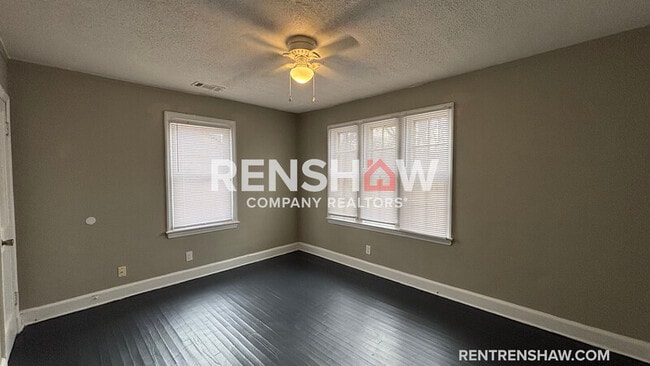 Building Photo - 3732 Hazelwood Ave