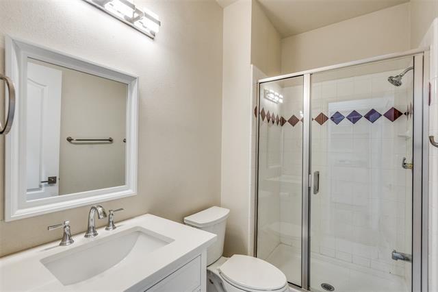 Building Photo - 4612 Old Pond Dr