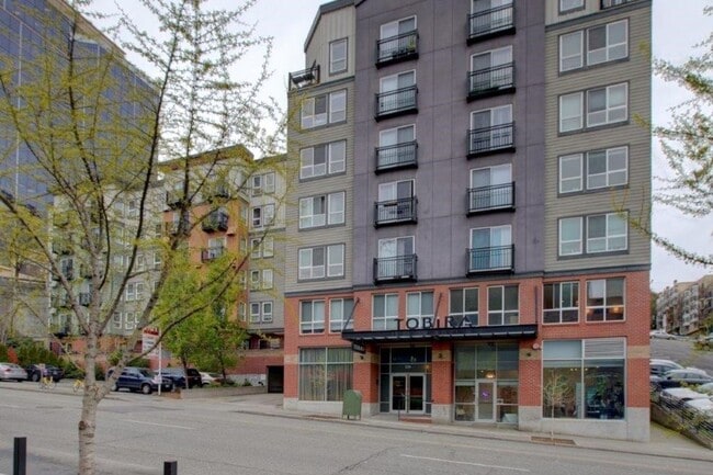 Building Photo - Spacious 2 Bedroom Condo at the Tobira!