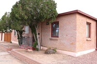 Building Photo - 1202 N Tucson Blvd