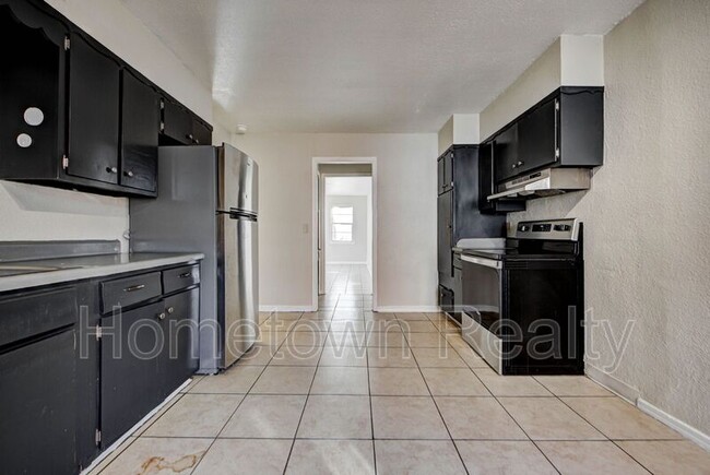 Building Photo - 332 NW 85th St