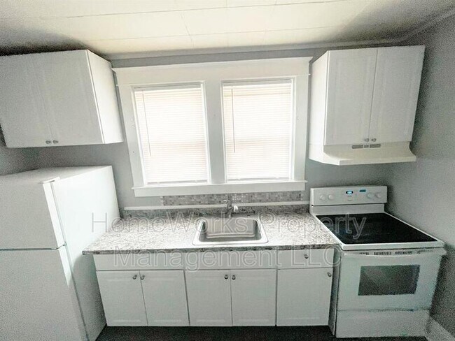 Building Photo - 7712 Old Harford Rd