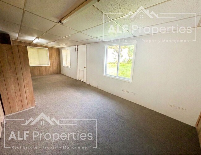 Building Photo - 2435 Westover Dr