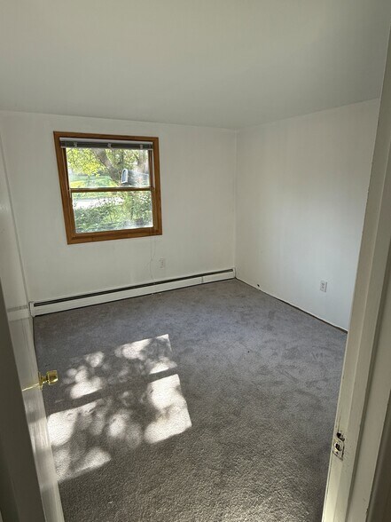 Building Photo - 2224 Montgomery Ave