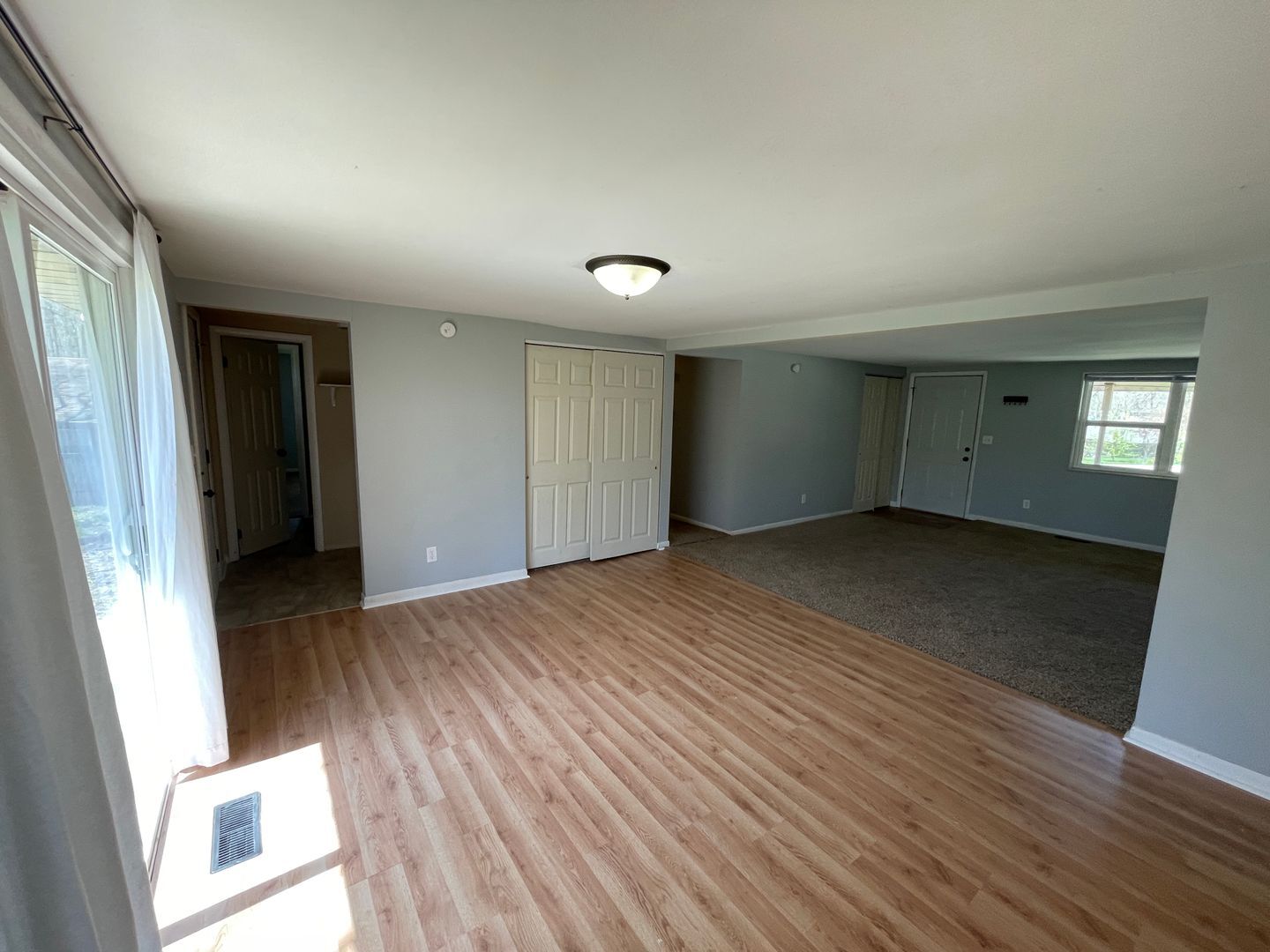 Building Photo - 2306 Deerwood Dr