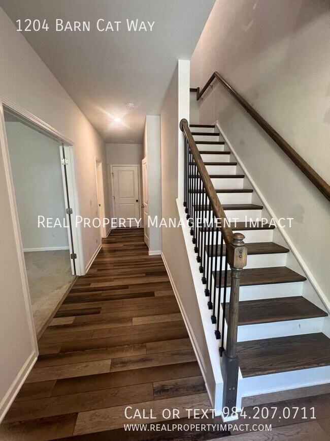 Building Photo - 1204 Barn Cat Way