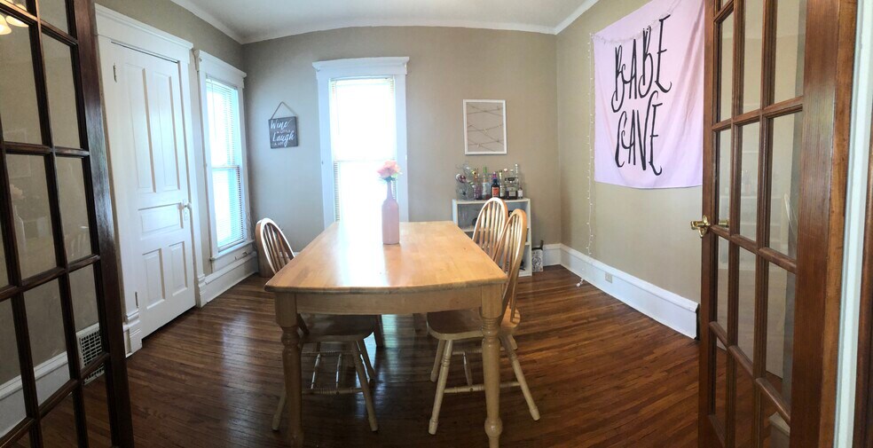 Dining Room - 514 Walnut St