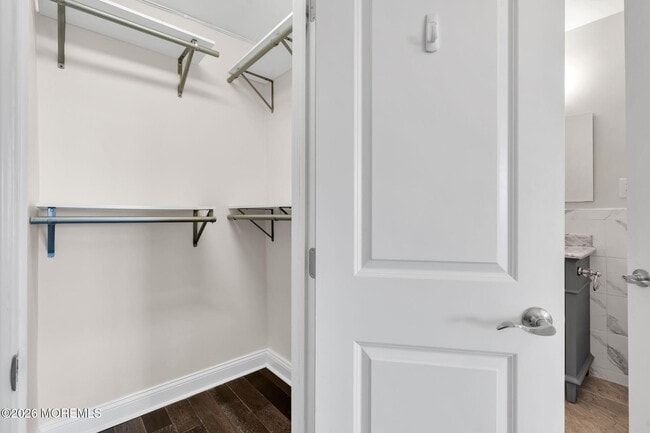 Building Photo - 28 Riverside Ave