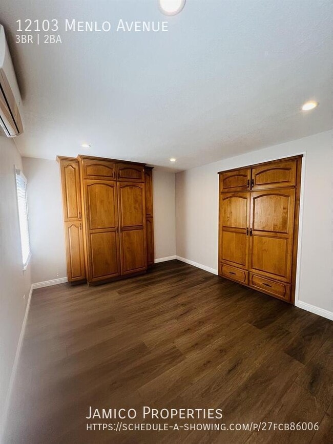 Building Photo - 12103 Menlo Ave