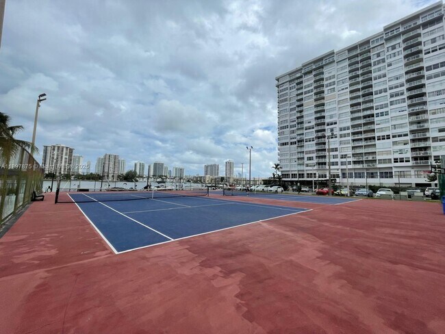 Building Photo - 2750 NE 183rd St