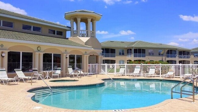 Building Photo - 6618 7th Ave Cir W