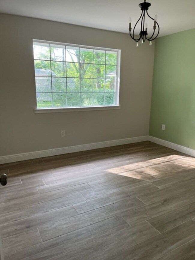 Building Photo - Renovated 3Br/2Bath Home in Magnolia Woods