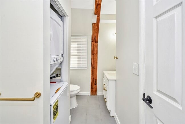 Building Photo - 21 Park St