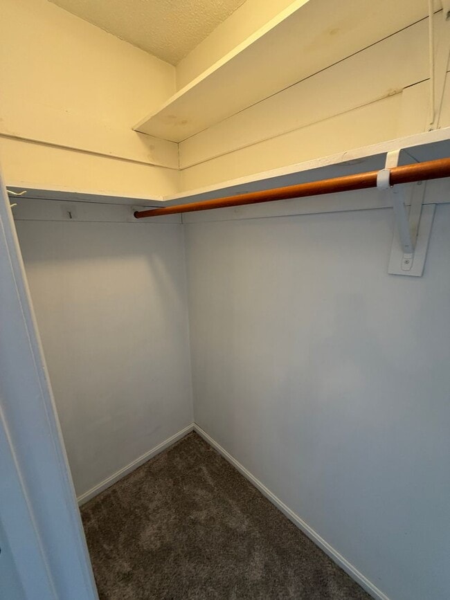 Building Photo - 62 Hayes Ave