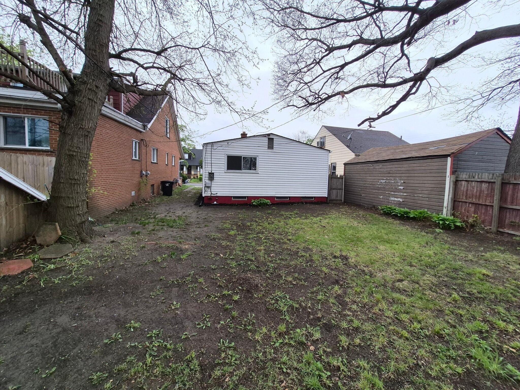 Building Photo - 18884 Bloom St