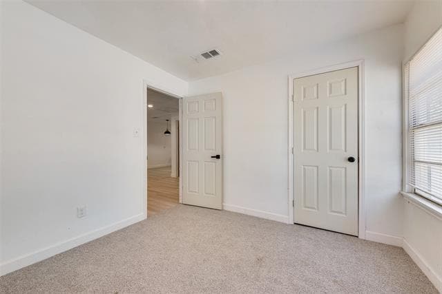 Building Photo - 203 East Pl