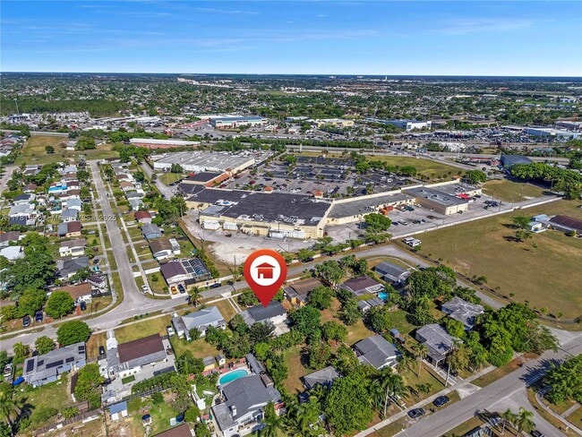 Building Photo - 30100 SW 168th Ct